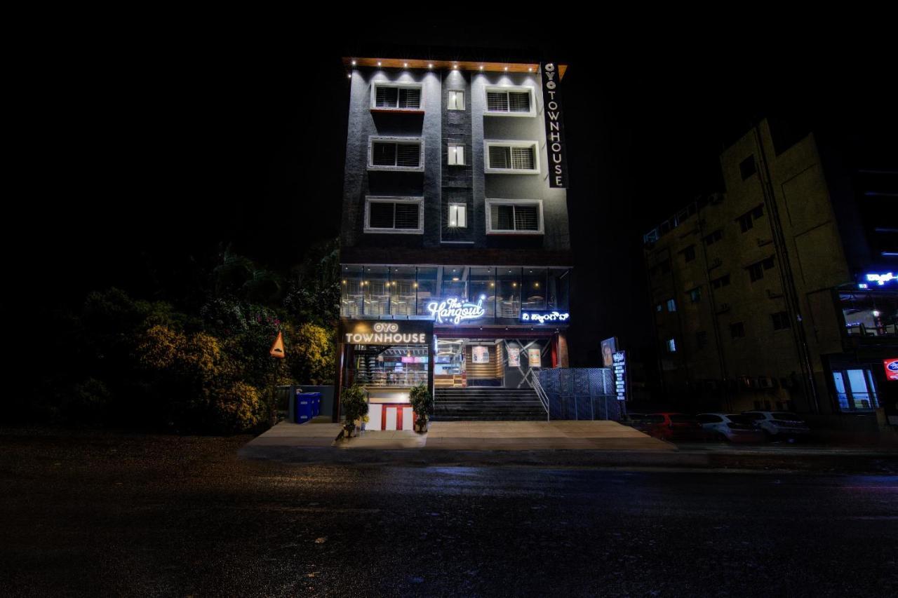 Super Townhouse Global Village Tech Park Near Kengeri Bus Terminal Metro Station Bangalore Eksteriør bilde
