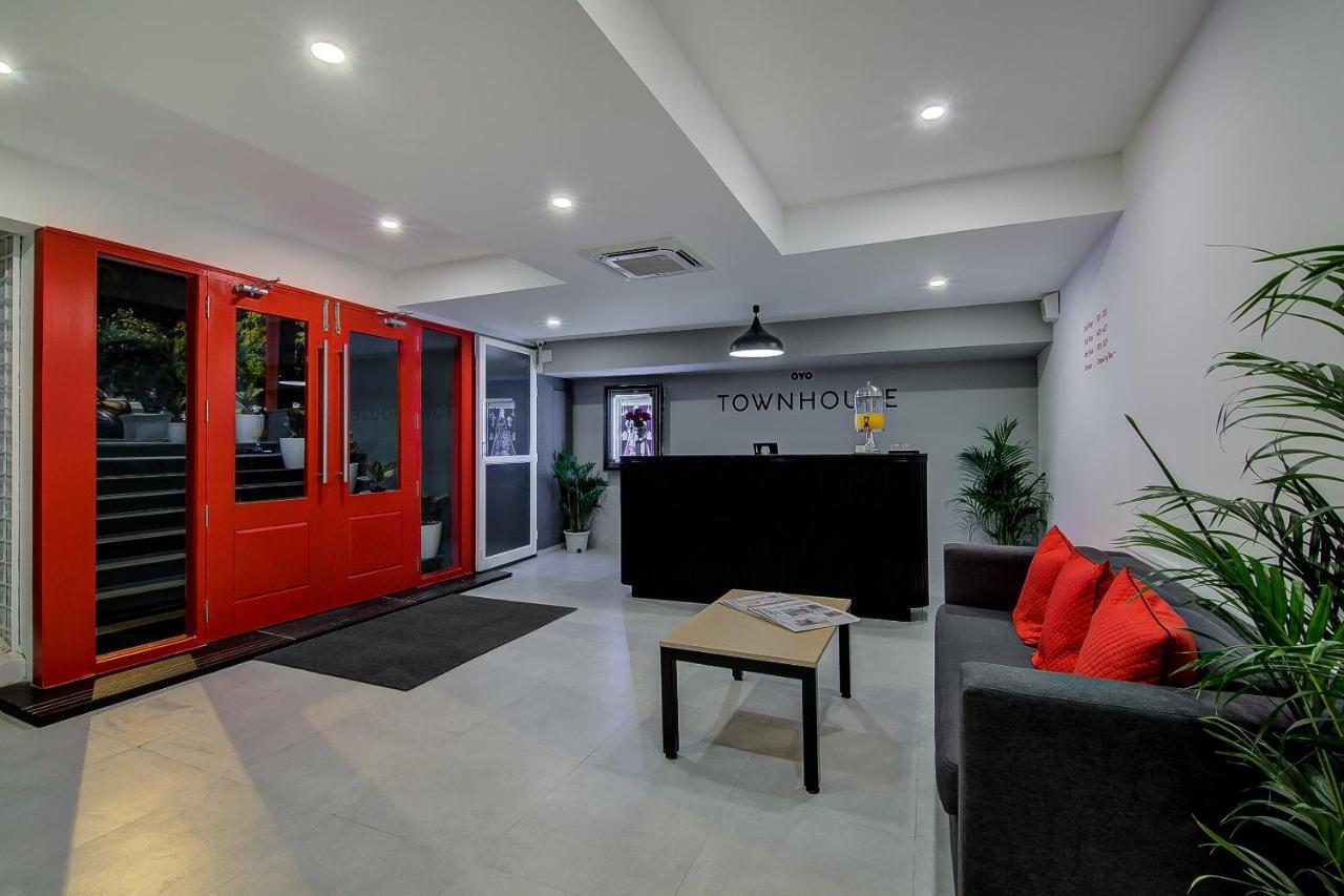 Super Townhouse Global Village Tech Park Near Kengeri Bus Terminal Metro Station Bangalore Eksteriør bilde