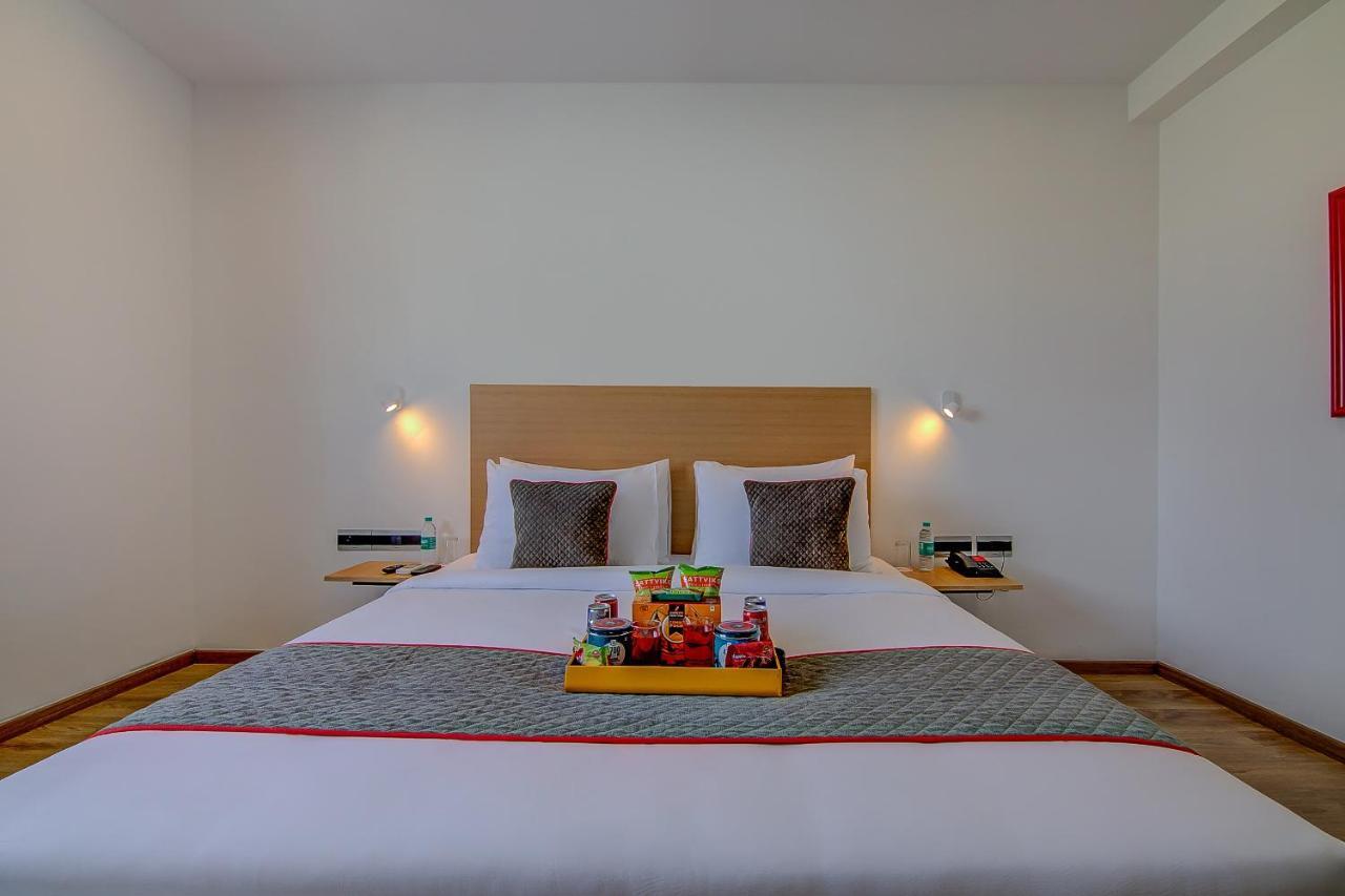 Super Townhouse Global Village Tech Park Near Kengeri Bus Terminal Metro Station Bangalore Eksteriør bilde